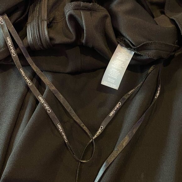 NWT Calvin Klein Women's Sleeveless V-Neck Tie Waist Wide Leg Jumpsuit Sz 10 - Picture 14 of 14